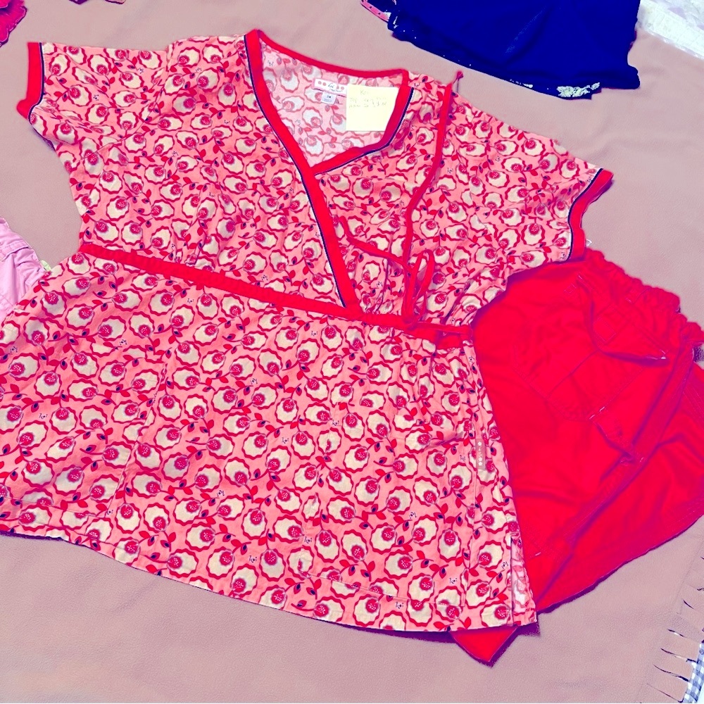 Koi Nursing Scrub Set, Top and Pants SZ 3X / 2X — please READ